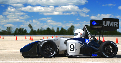 2006 UMR Formula SAE racecar, number 9, racing on the track